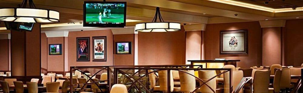Hollywood Casino Lawrenceburg Hotel Exterior foto